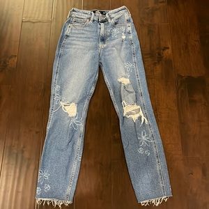 Ultra high-rise mom jeans